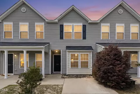 508 Directive Dr, Hope Mills, NC 28348