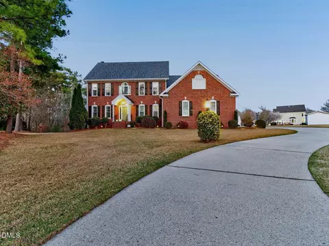 5009 Beckwyck Dr, Fuquay Varina, NC 27526