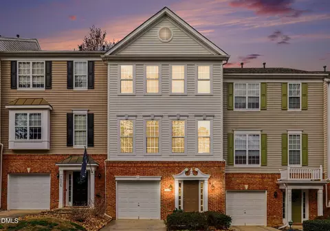 7007 Pinecrest Townes Dr, Raleigh, NC 27613