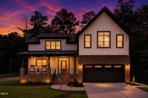 301 W College St, Louisburg, NC 27549