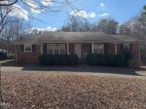 2853 Longpine Rd, Burlington, NC 27215