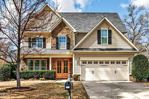 109 Collins St, Holly Springs, NC 27540