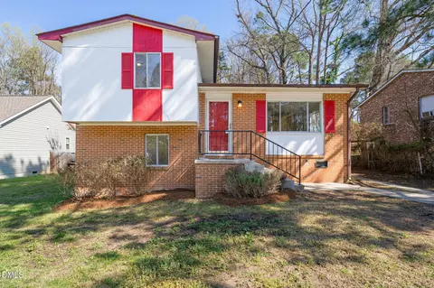 825 Waring St, Durham, NC 27704