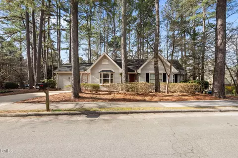 101 Beechwood Dr, Carrboro, NC 27510