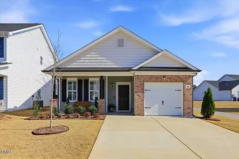 440 Sturgeon St, Smithfield, NC 27577