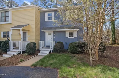 5725 Pool Side Dr, Raleigh, NC 27612