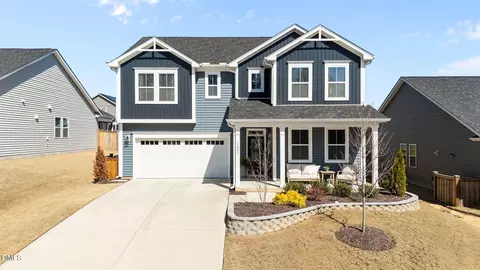 1021 Quindell Dr, Holly Springs, NC 27540