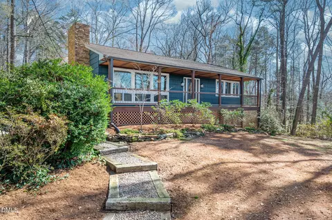 1109 Sourwood Cir, Chapel Hill, NC 27517
