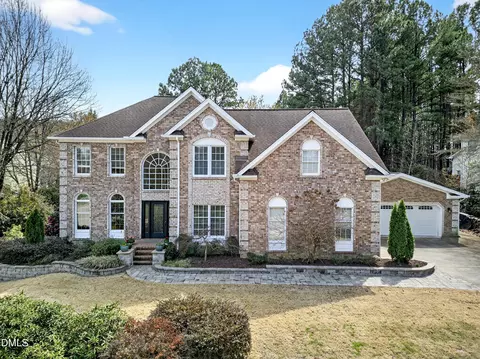 101 Bartica Ct, Cary, NC 27519