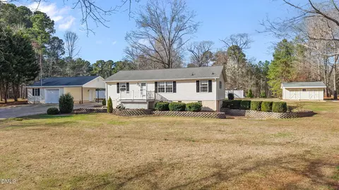 107 Blackfoot Dr, Louisburg, NC 27549