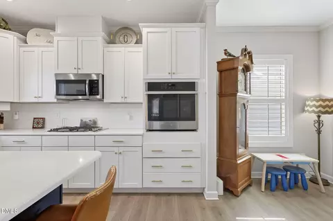 Kitchen - 16 Diamond Hill Cir, Garner, NC 27529 photo 2 of 5