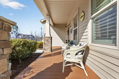 Exterior - 16 Diamond Hill Cir, Garner, NC 27529 photo 4 of 10