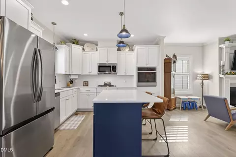 Kitchen - 16 Diamond Hill Cir, Garner, NC 27529 photo 5 of 5
