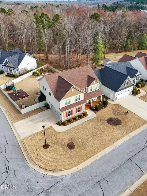 View/Area - 16 Diamond Hill Cir, Garner, NC 27529 photo 5 of 6