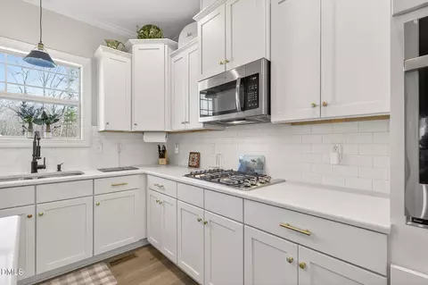 Kitchen - 16 Diamond Hill Cir, Garner, NC 27529 photo 3 of 5