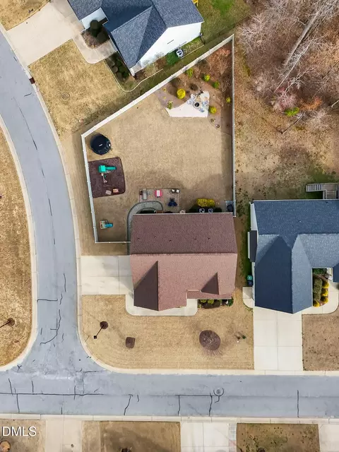 View/Area - 16 Diamond Hill Cir, Garner, NC 27529 photo 6 of 6