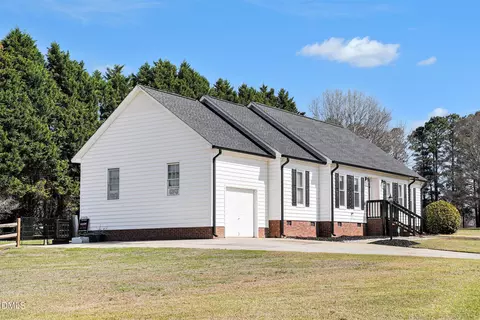 2416 Whitset Pl, Willow Spring, NC 27592