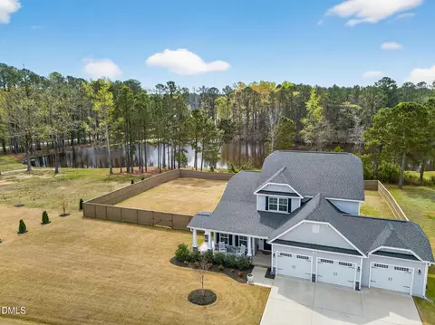 103 Centerline Dr, Selma, NC 27576