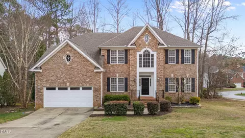 200 Faraday Ct, Cary, NC 27518
