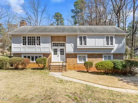 1103 Seabrook Ave, Cary, NC 27511