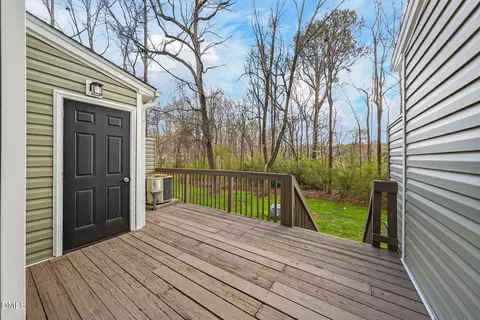 Exterior - 18 Willow Bridge Dr, Durham, NC 27707 photo 2 of 3