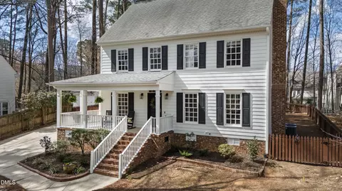 123 Donna Pl, Cary, NC 27513