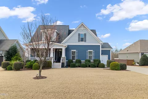 3317 Heathrowe Grove Ct, Fuquay Varina, NC 27526
