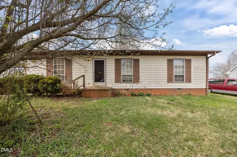 119 N Forestwood Ct, Mebane, NC 27302