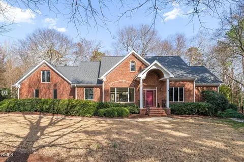 1013 Erins Way Ln, Raleigh, NC 27614