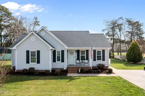 8 Lea Ln, Mebane, NC 27302
