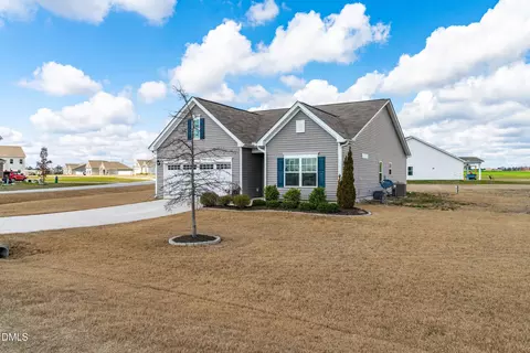 17 Geneva Cir, Benson, NC 27504