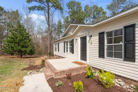 35 Athens Ct, Cameron, NC 28326 photo 4