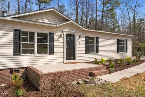 35 Athens Ct, Cameron, NC 28326 photo 2
