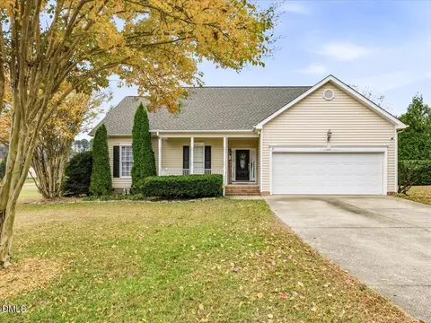 20 Falling Leaf Dr, Youngsville, NC 27596