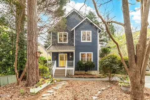 407 Waterside Dr, Carrboro, NC 27510