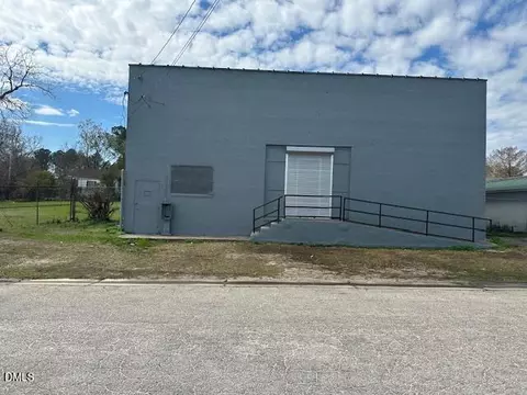 902 Douglas St S, Wilson, NC 27893