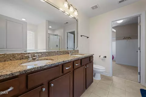 Bath - 407 Glenview Ln, Durham, NC 27703 photo 1 of 2