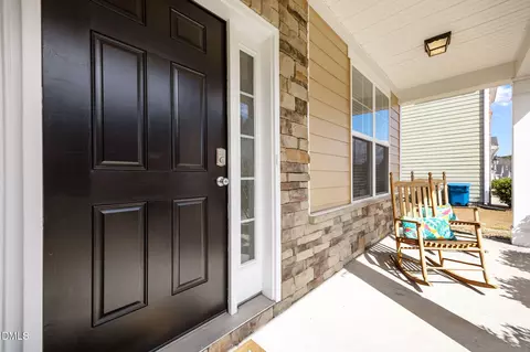 Exterior - 407 Glenview Ln, Durham, NC 27703 photo 2 of 4