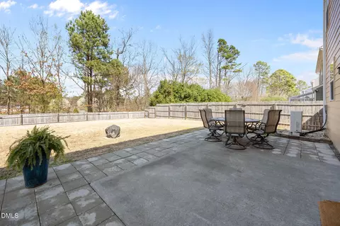 Exterior - 407 Glenview Ln, Durham, NC 27703 photo 3 of 4