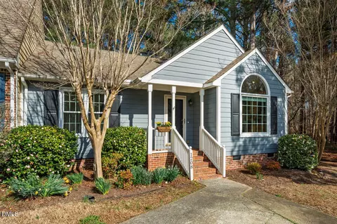 1208 Cranebridge Pl, Chapel Hill, NC 27517