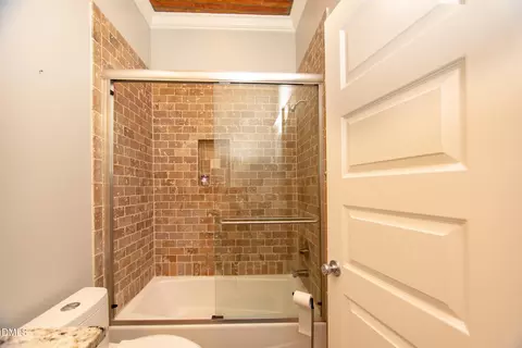 Bath - 1025 Cornell St, Durham, NC 27707 photo 2 of 6