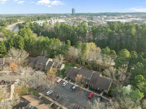 701 Gatehouse Ln, Durham, NC 27707 photo 34