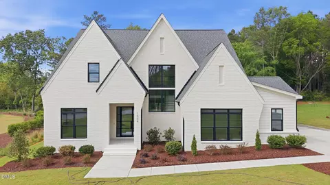 1304 Sanctuary Pond Dr, Raleigh, NC 27603