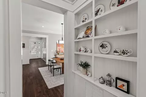 Entry Way - 1106 9th St, Durham, NC 27705 photo 5 of 13
