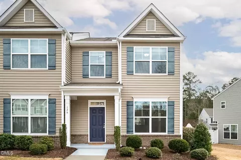 102 Harvest Oaks Ln UNIT 126, Durham, NC 27703