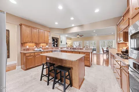 281 Beckingham Loop, Cary, NC 27519 photo 15