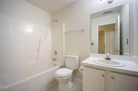 Bath - 900 Spring Meadow Dr, Durham, NC 27713 photo 4 of 4