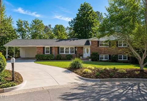 4300 Edgehill Ct, Raleigh, NC 27612