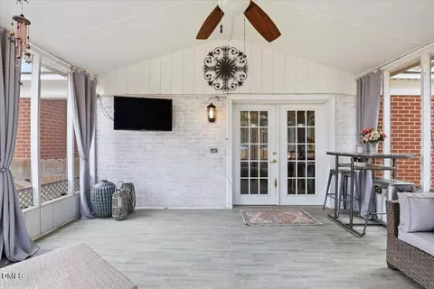 Exterior - 105 E Stevens St, Smithfield, NC 27577 photo 4 of 7