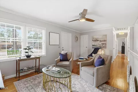 Entry Way - 105 E Stevens St, Smithfield, NC 27577 photo 1 of 1